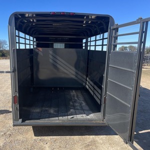 Remolque para Caballos de Acero Inoxidable de la Mejor Calidad con Rieles Laterales y Ejes Tándem para el Transporte de Ganado - Product Image 4