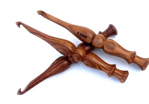 Juego de ganchos de ganchillo de palisandro de 13 hilos para ganchillo Figura de Lichtenberg grande de madera Hilo de ganchillo de resina - Product Image 2