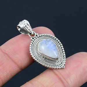 Boho Style 925 Sterling Silver Moonstone Gemstone Pendentif Bijoux À La Main En Argent Pendentif Bijoux Pour Femmes Cadeau De Mariage Pour Elle - Product Image 5