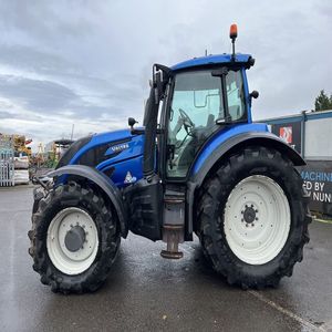 Cargador frontal compacto para una agricultura eficiente Compatible con la caja de cambios del motor de los tractores Kubota Massey Ferguson Valtra T120 - Product Image 6