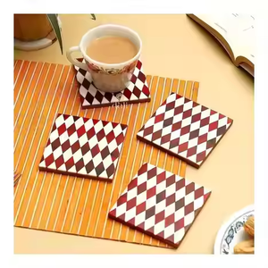 Sous-verre de bar de vente directe d'usine pour boissons et dîner sous-verre en résine moderne avec résine époxy pour cadeau d'anniversaire de maison de cuisine - Product Image 4