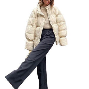 Chaqueta de plumón de estilo europeo personalizable de alta calidad para mujer chaqueta rellena de botón de succión transpirable cálida de invierno - Product Image 5