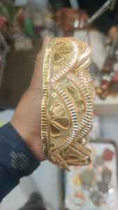 Encajes de trabajo de hilo bordado hechos a medida, opciones multicolor en 3 pulgadas de ancho en diseño étnico indio para reventa - Product Image 5