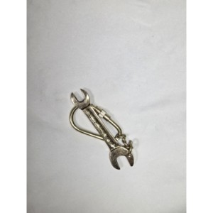 Llavero de Latón Hecho a Mano Estilo Vintage con Mosquetón, Llavero Metálico de Acero Inoxidable, la Señatura del Artesano - Product Image 5