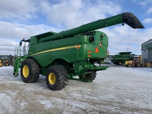 Cosechadora S660 original bastante usada con buenas condiciones de trabajo para la cosecha de maíz, arroz y trigo disponible para la venta - Product Image 6