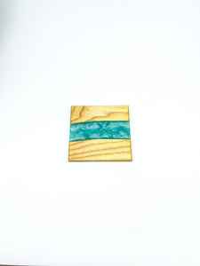 แผ่นรองแก้วเรซิ่นทนทาน ผลิตจากไม้กระถินเทศและไม้มะม่วง ให้พื้นผิวแข็งแรง ป้องกันน้ำ - Product Image 6