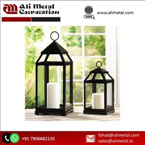 Lanterne à bougies exquise avec une beauté détaillée à votre patio de salon ou à des célébrations festives - Product Image 4