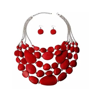 Collar de cuentas de resina de lujo personalizado para mujer, hecho a mano de alto pulido con perlas, hermosas cadenas de moda, directo desde la India - Product Image 4