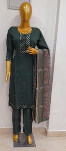 Conjunto de pantalón Kurti de fiesta de mujer de algodón puro más reciente del exportador indio mejor precio al por mayor cintura Natural - Product Image 2