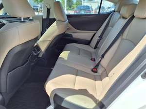 USADO LHD/RHD 2021 LEXUS ES HYBRID 300H FWD - Product Image 3