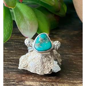 Navajo-Made Fine Jewelry Kingman Turquoise & Sterling <b>Silver</b> <b>Statement</b> <b>Ring</b> Size 6.75 for Everyday Wear - Product Image 1