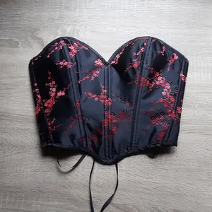 100% brocart noir de qualité supérieure avec design floral rouge pour les femmes avec Corset en dentelle au dos réglable Service de gros - Product Image 5