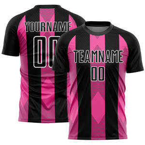 Uniformes de football offrant aux équipes de club une durabilité fiable résistant à la transpiration panneaux respirants coupe athlétique et style premium - Product Image 3