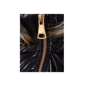 Chaqueta acolchada para mujer con capucha de piel para clima frío con Personalización completa en tendencias - Product Image 5