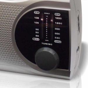 Radio Portatile AM/FM AC/DC Haeger con Antenna Telescopica da 39cm (PR-BIB.004B) - Product Image 3