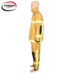 Nouvelle combinaison de combat de style personnalisé pour hommes combinaison de combat de motard pour hommes combinaison de combat de qualité supérieure pour la vente en ligne - Product Image 2