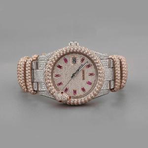 Montre unisexe en verre de haute qualité avec crâne, sertie de diamants en moissanite de clarté VVS, ornée de diamants taille brillant rond - Product Image 3