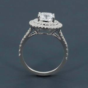 Anillo de diamante solitario único y lujoso para mujer, elaborado en oro blanco de 14 quilates con claridad VVS mejorada. - Product Image 2