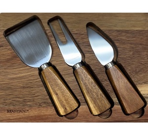 Set d'outils à fromage de qualité supérieure avec manche en bois d'acacia Coupe-fromage en acier inoxydable Coupe-fromage pour la maison et la cuisine - Product Image 3