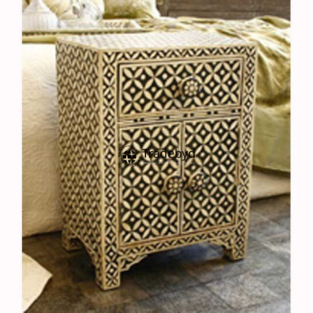 Available in different Colors