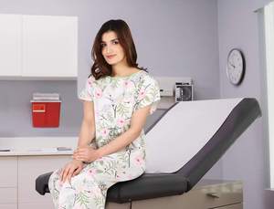 Vente en gros Robes d'hôpital unisexes pour hommes et femmes en polyester de qualité supérieure pour un usage quotidien des patients - Product Image 6