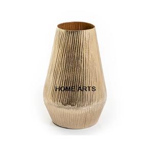 Fournisseur de gros Vase à fleurs Vase couleur or martelé en aluminium Vase à fleurs de forme ronde au design classique - Product Image 1