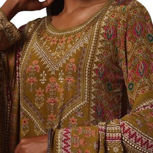 Giallo stampato Sharara in Chiffon con lavoro in pietra Kurta Designer abbigliamento etnico da donna per le feste e le occasioni di nozze - Product Image 4