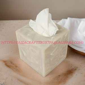 Boîte à mouchoirs en résine Vaisselle de qualité Vente en gros Porte-mouchoirs en résine Inde - Product Image 4