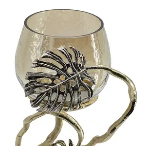 Porte-bougie moderne en fer doré pour une décoration intérieure élégante, pièce maîtresse unique faite à la main, Noël, bois naturel, grand grossiste - Product Image 3