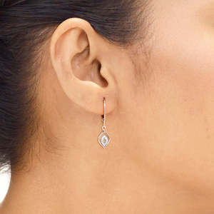 ต่างหูเพชรทรงหยดน้ำพร้อมเสน่ห์เปล่งประกาย - Product Image 2