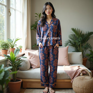 Ropa de dormir estampada, hermoso conjunto de pijama de algodón para mujer, conjunto de ropa de dormir de uso diario, lo último en Moq bajo, hecho a medida, OEM y ODM - Product Image 3