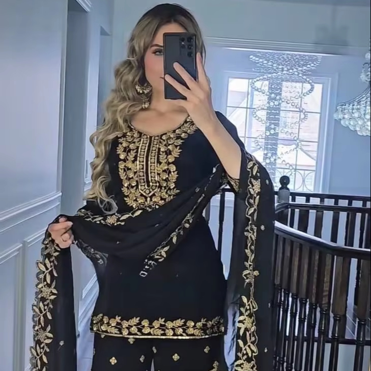 On Sale Beautiful Hot Indian Women Ethnic & Sustainable