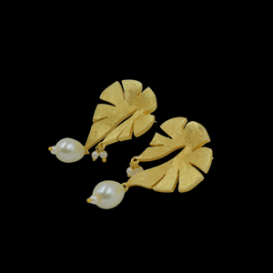 Boucles d'oreilles tendance en laiton plaqué or mat MOP STONE boucles d'oreilles tendance Fabricant Fournisseur Boucles d'oreilles en pierre plaquée or 18 carats - Product Image 5