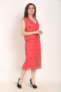 Vestido de Fiesta Indo-Occidental de Lujo Premium con Bordado de Coral y Elegante Diseño sin Mangas para Mujer - Product Image 3