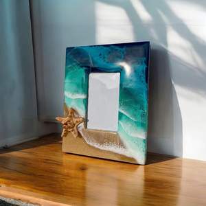 Cadre photo minimaliste en résine de bois, conçu pour les étagères de bureau, décoration de style de vie contemporain, finition lisse élégante, qualité supérieure - Product Image 2