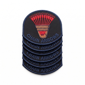 Parche bordado personalizado con arco, insignia vintage de flechas de cadena de topografía, emblema para ropa con borde Merrow, venta al por mayor a granel - Product Image 1
