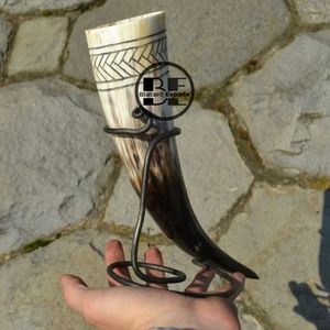 Soporte de cuerno para beber Natural de estilo vikingo 100% Material curvo orgánico 300-400ml Mead Ale Animal Design Souvenir - Product Image 1