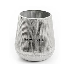 Vase à fleurs rond de qualité supérieure, vase à fleurs en aluminium argenté de conception de créateur, fabriqué dans l'industrie des arts pour la maison - Product Image 1