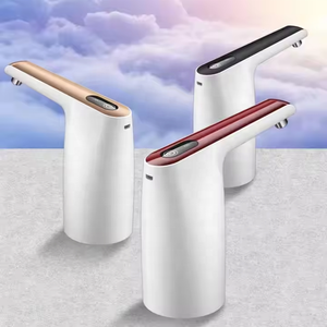 Pompe Distributrice d'Eau Électrique Portable 12V DC Alimentée par USB, Débit de 2L/Min, Options de Support de Bureau pour Utilisation Extérieure en Camping-Car, en Plastique - Product Image 4