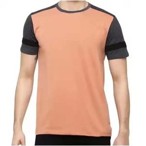 Venta al por mayor de alta calidad de los hombres corriendo Activewear Fabricación Personalizar LOGO Camisetas de manga corta de los hombres Ringer 100% tela de algodón - Product Image 6