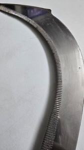 Hoz para Tierra con Mango de Madera de Grado Industrial, Hoja Roja de 13'' con Acabado Pulido y Dentado, Gran Venta - Product Image 2