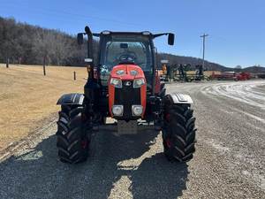 2024 pour Kubota M6-141 Les performances du tracteur à haute puissance rencontrent l'efficacité moderne avec les composants de base Roulement du moteur de la pompe - Product Image 2