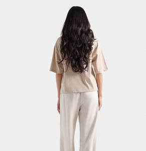 Usine en gros personnalisé à manches courtes en coton couleur unie col rond femmes t-shirt femmes logo personnalisé coupe ample couleur unie - Product Image 2