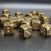 Dés à six faces en laiton poli de 11 mm, cube métallique antique pour jeux de rôle, poker, bars et jeux de collection