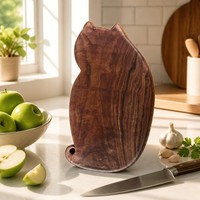 Planche à découper en bois de noyer en forme de chat avec trou de suspension et bords arrondis pour la cuisine, le fromage, la charcuterie, la présentation de cadeaux