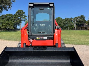 Cargadora de orugas Kubota SVL65-2 usada con cucharón para construcción agrícola - Product Image 6