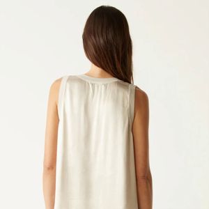 ชุดเดรสถังผู้หญิงที่หรูหรา - แขนกุดและสะดวกสบายเหมาะสําหรับวันฤดูร้อนและชุดลําลองมีหลายสี - Product Image 6