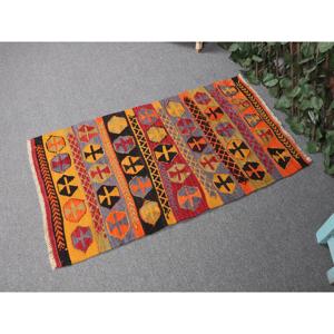 Petit tapis vintage 2,1x3,5 pieds, tapis turc en laine rayé rouge - Product Image 2