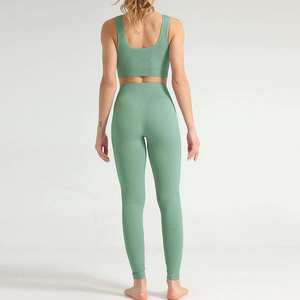 ชุดโยคะผู้หญิงดีไซน์สวย ขายดี ชุดออกกำลังกาย/โยคะผู้หญิงคุณภาพสูง ชุดออกกำลังกายไร้รอยต่อ ชุดโยคะแบบสั่งทำ - Product Image 2