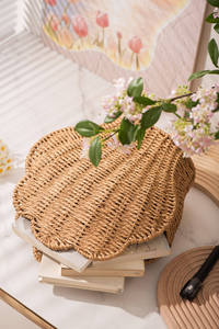 Panier en coquillages vintage tissé à la main, boîtes de rangement et organisateurs en corde de papier naturelle - Product Image 4